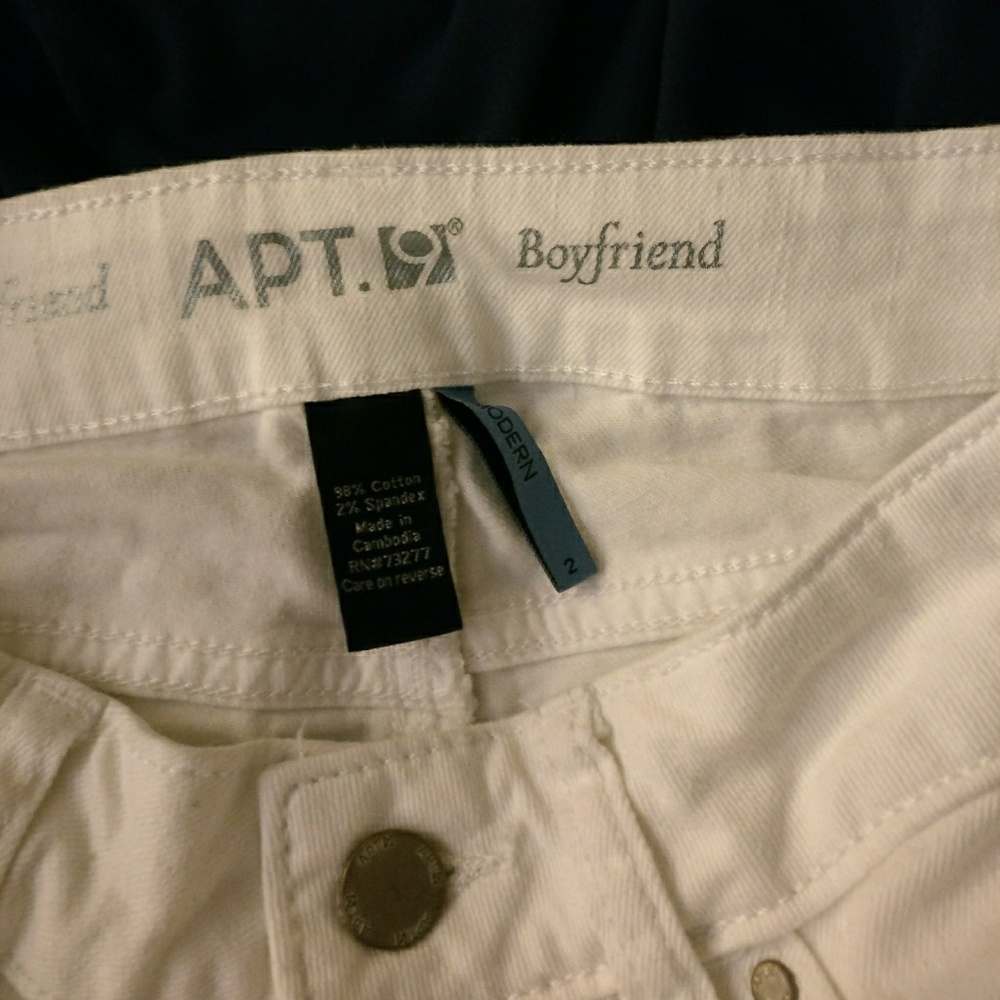 APT. 9 Modern Boyfriend Jeans