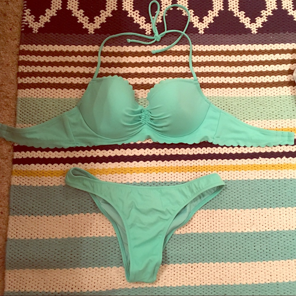 VS aqua scrunch butt bikini