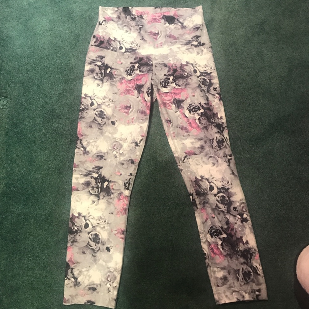 Wonder Under Crop (Hi-Rise) Full-On Luon