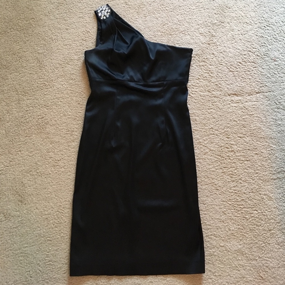 Size 6 Black Calvin Klein One Shoulder Dress
