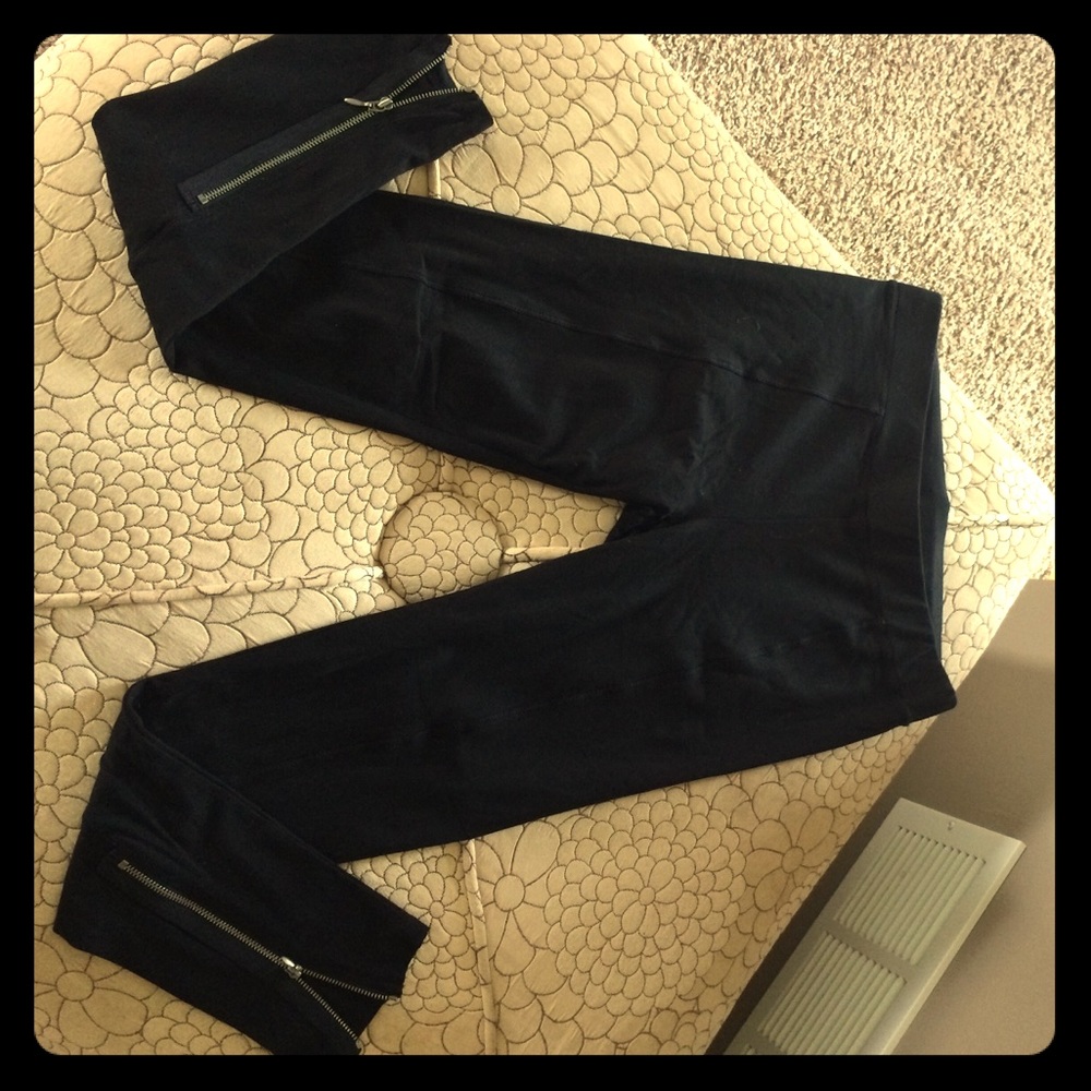 Loft black zippered leggings!