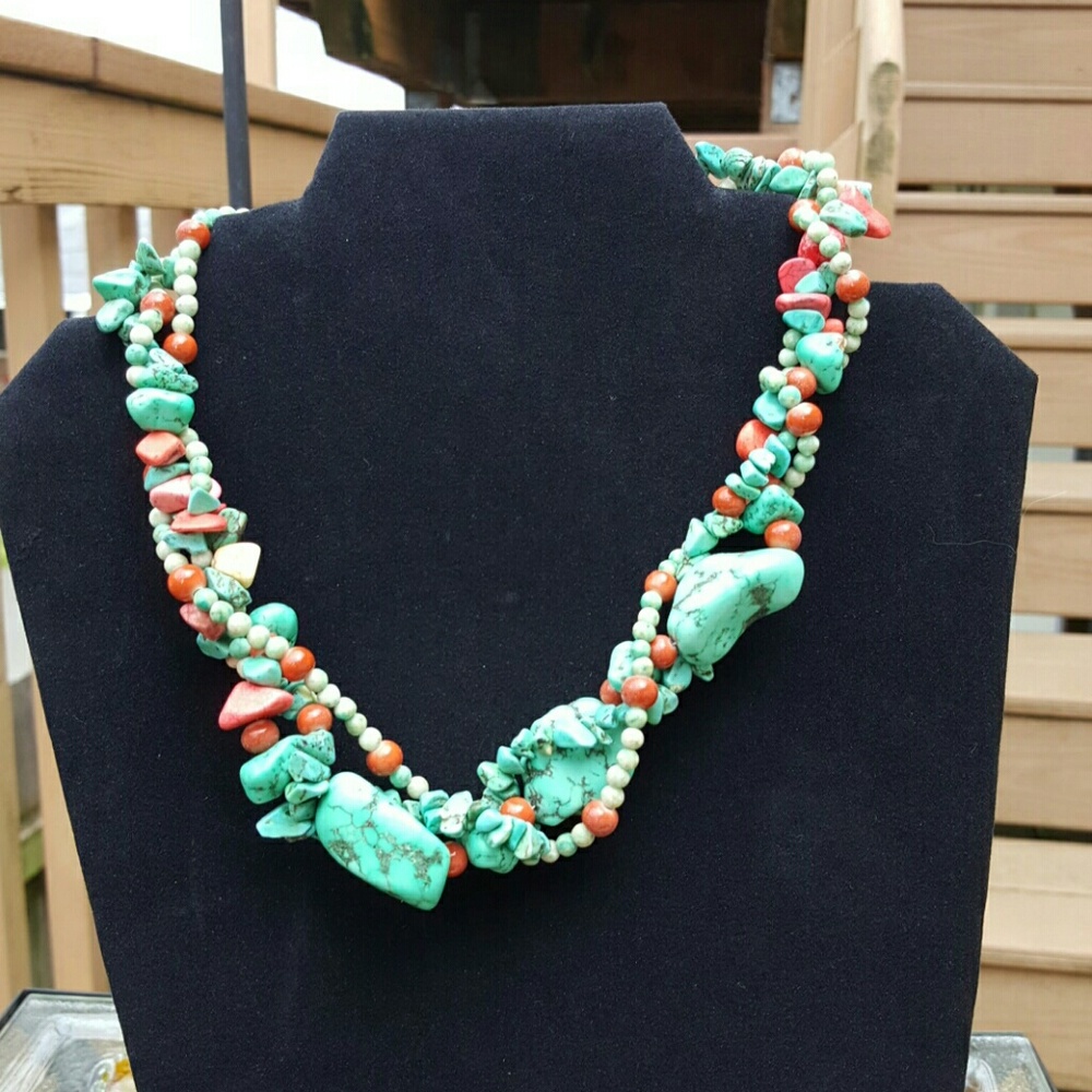 Chunky hand made statment price.