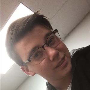 Meet your Posher, Sam