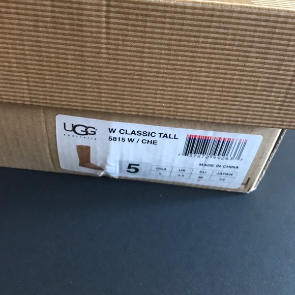 Womens UGG® Classic Short II Boot - Chestnut | Journeys Women UGG classic tall SIZE 5 chestnut boot new