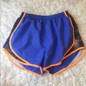 Nike dri fit shorts size medium