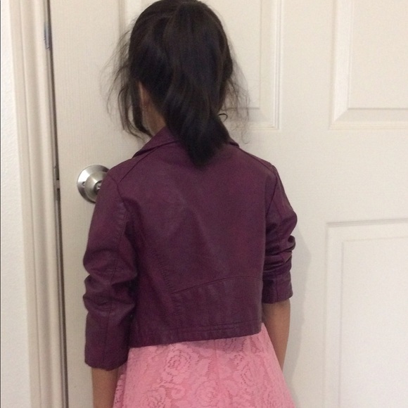 Girls trendy faux leather jacket - Picture 2 of 3