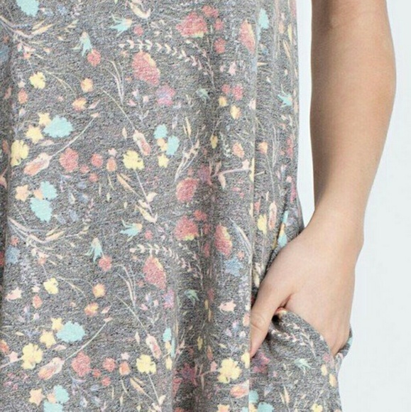 Spring Leaf Dress - Picture 5 of 5