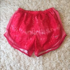 Nike dri fit shorts size medium