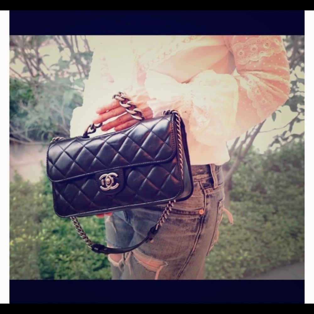 Chanel shoulder bag