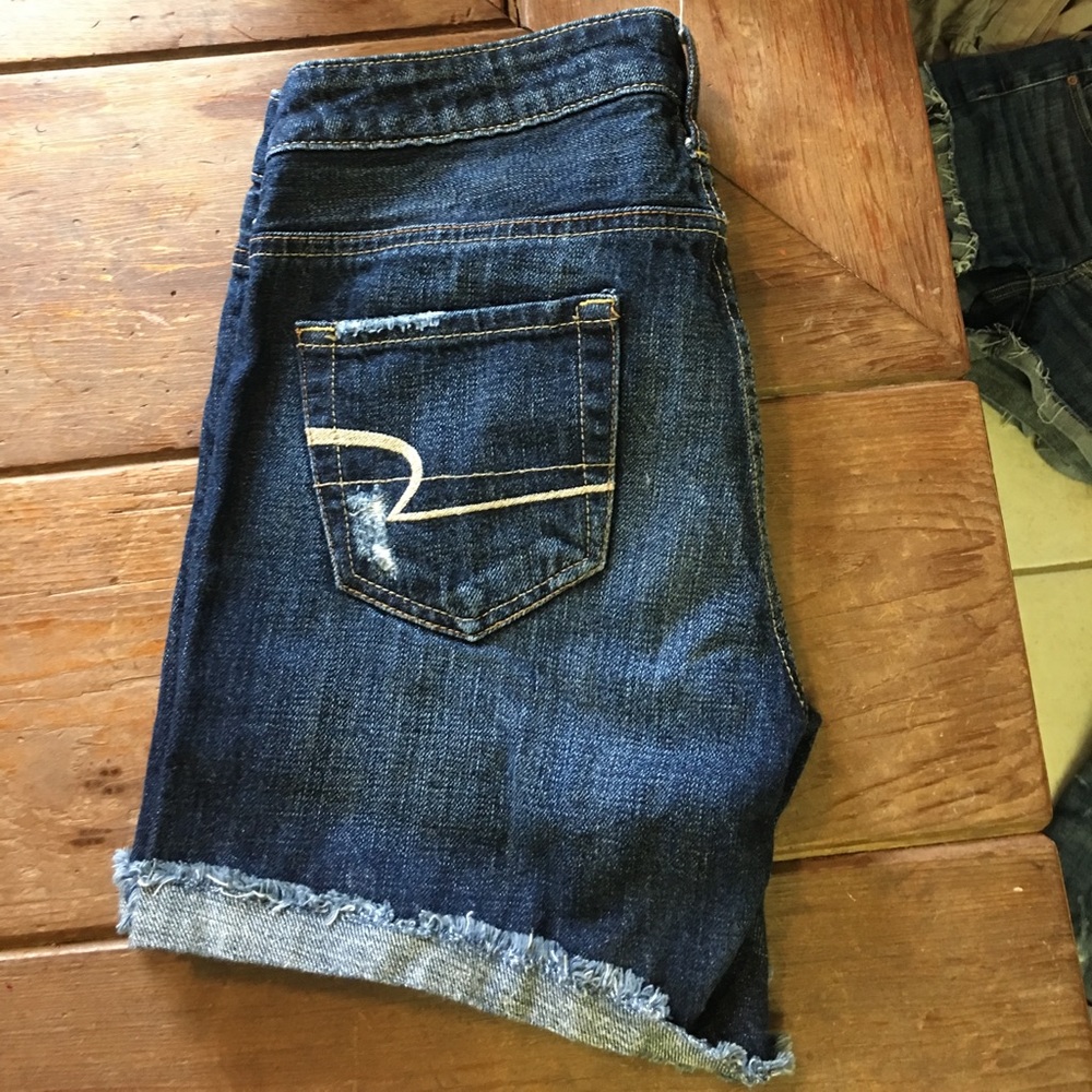 Summer shorts! AMERICAN EAGLE