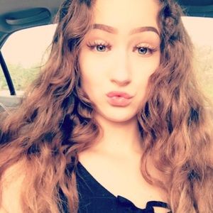 Meet your Posher, Vanessa