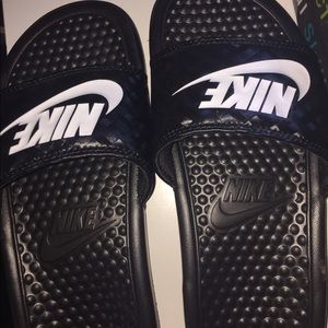 Black Nike Slides (NWT)
