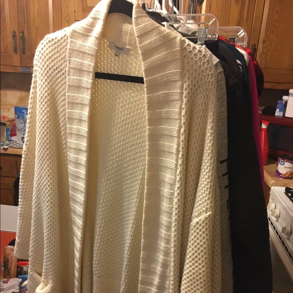 Thick cardigan with pockets