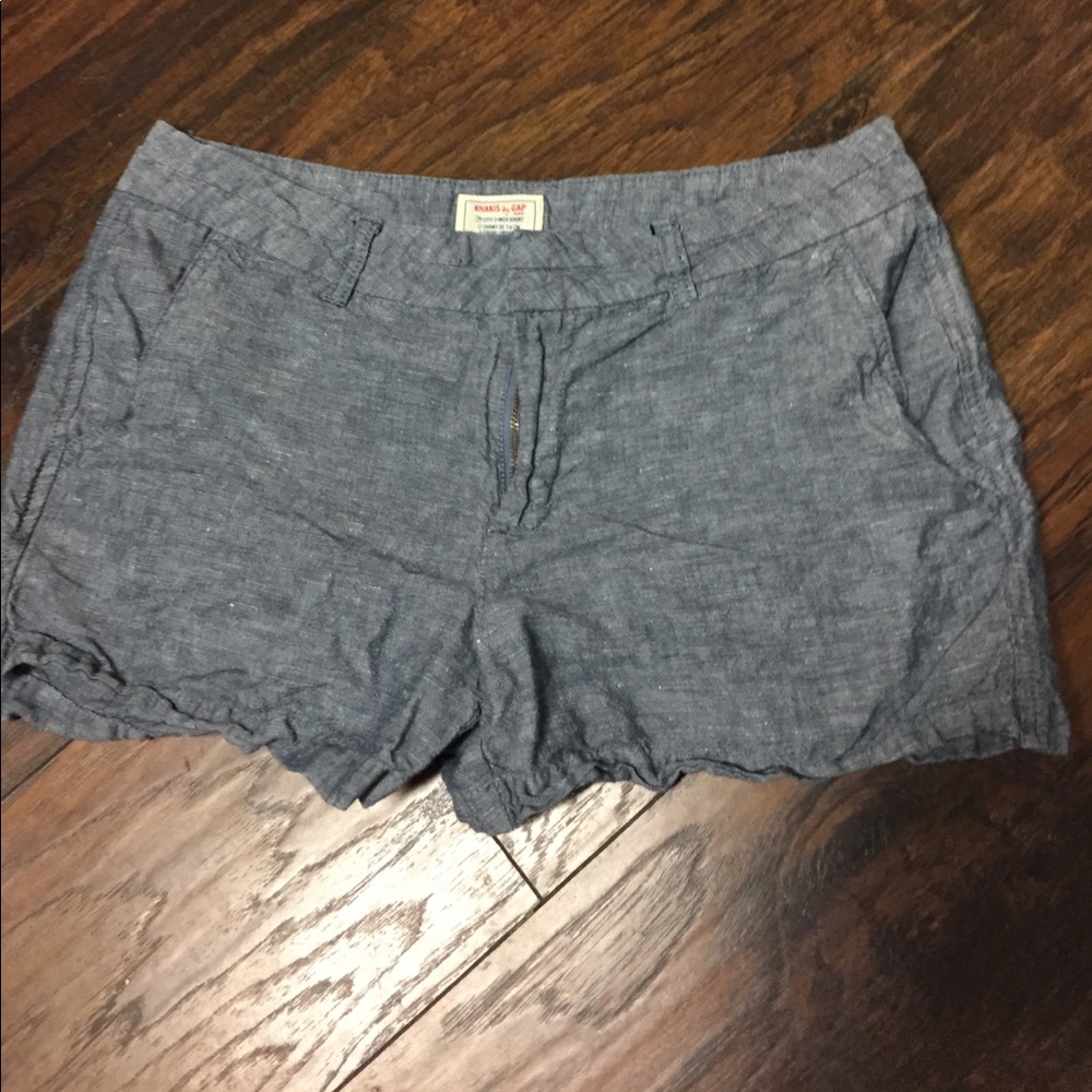 Gap chinos