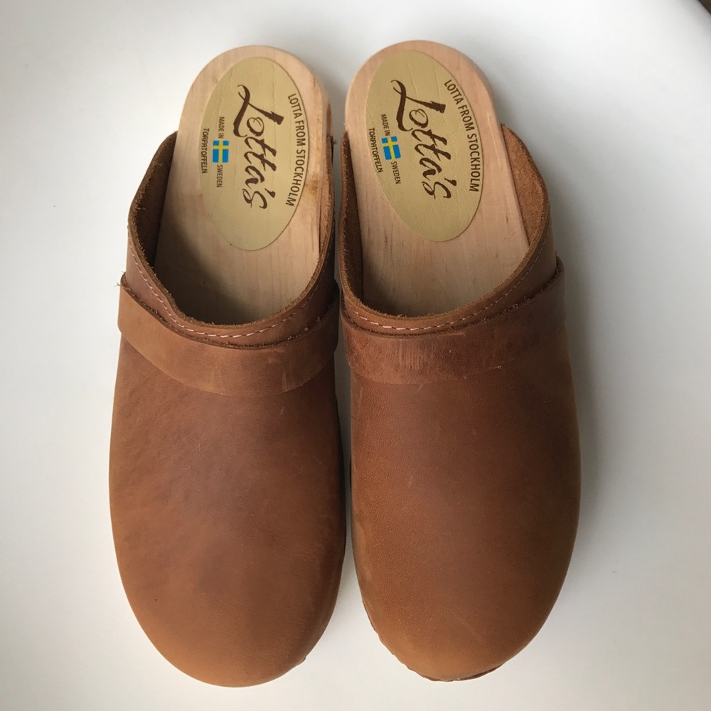 Lotta Clogs