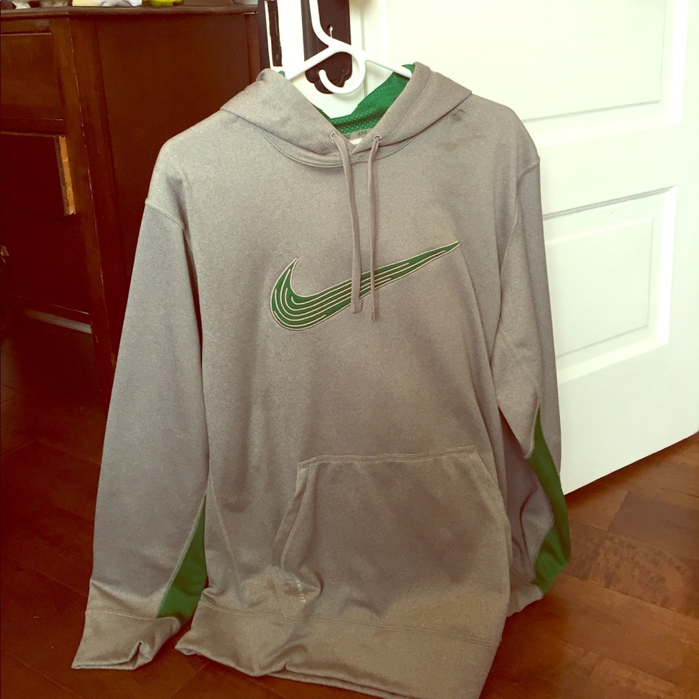 Nike sweatshirt worn twice