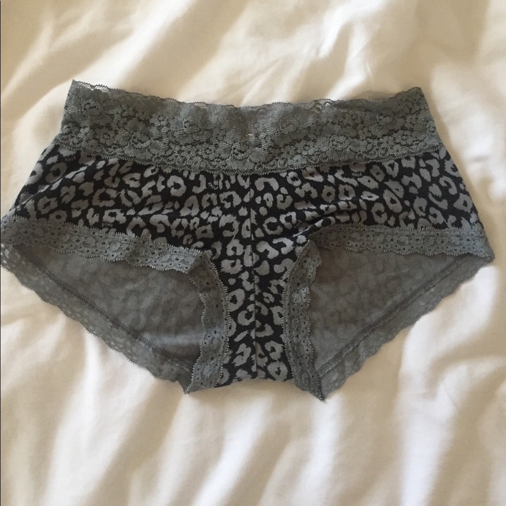 Low Rise Boy Shorts Lace Black and Grey Cheetah