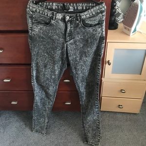 Grey acid wash high waist skinny jeans