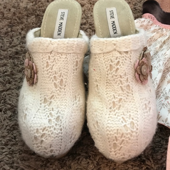🌸Steve Madden Clogs🌸 - Picture 3 of 3