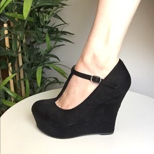 Madden Girl - Black Wedge - Size 8