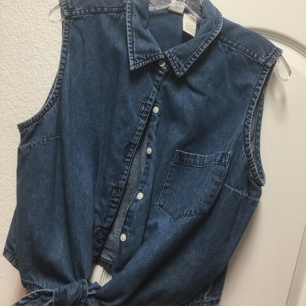Size XL denim tie waist top