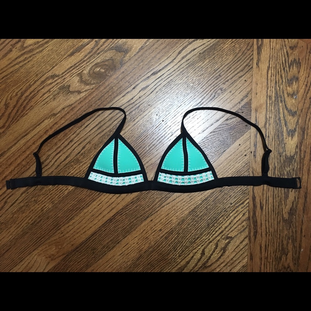 NWT TRIANGL BIKINI XS
