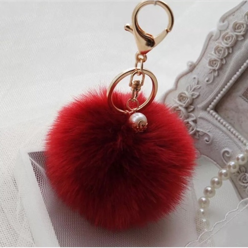 Pom Pom Key Chain w/ Pearl- Dark Red