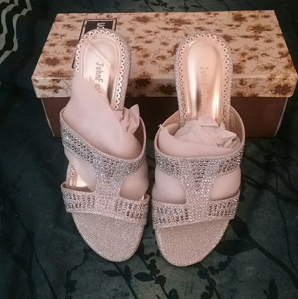 SILVER RHINESTONE SANDALS,  8