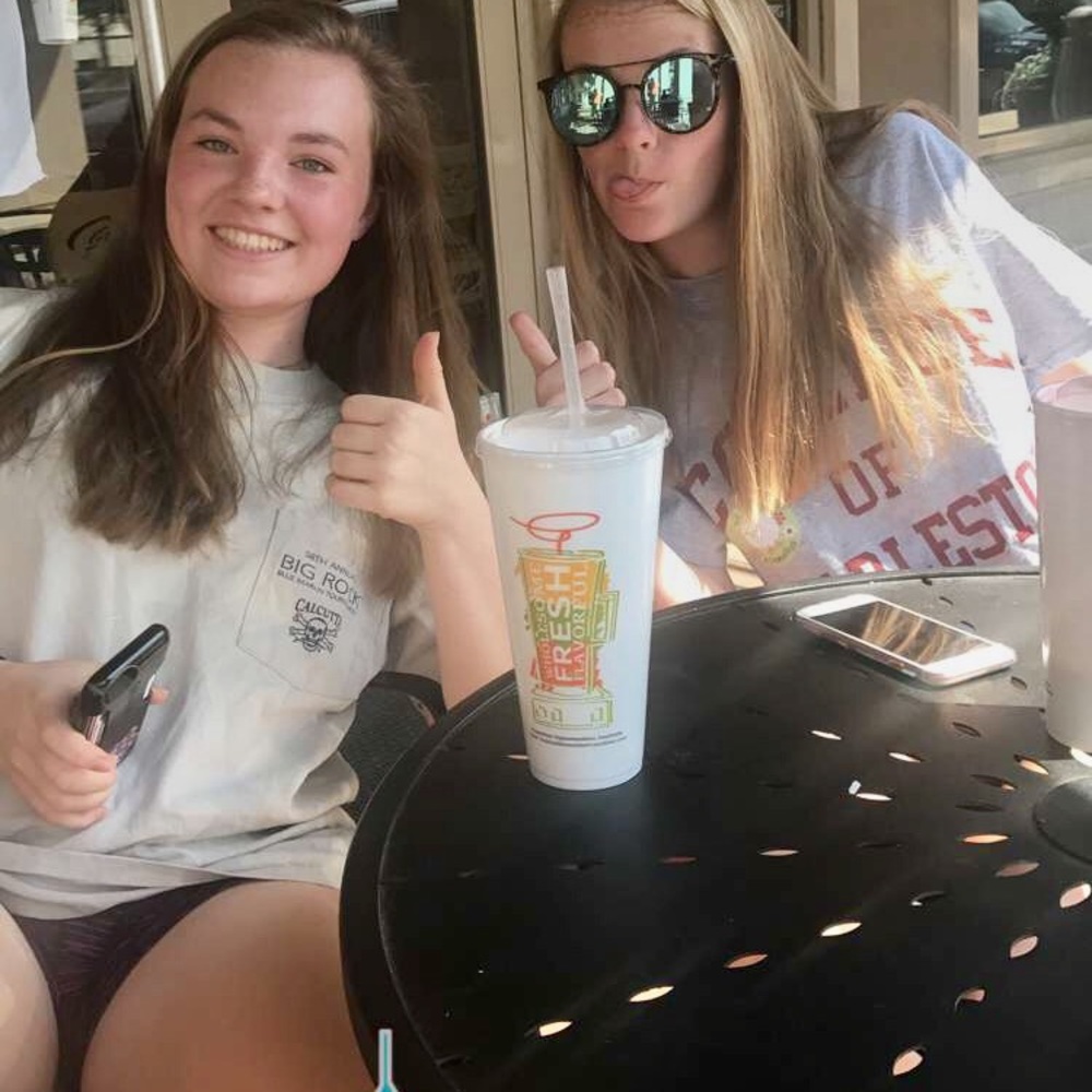 Meet your Posher, Hallie