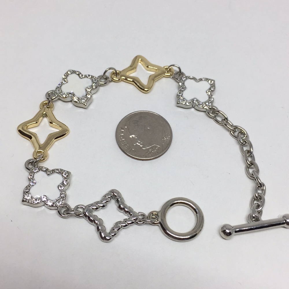 Beautiful Rhodium/18k Gold Plated Bracelet - Picture 7 of 8