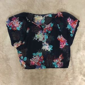 🌺 3/$10: Sheer American Eagle Floral Top