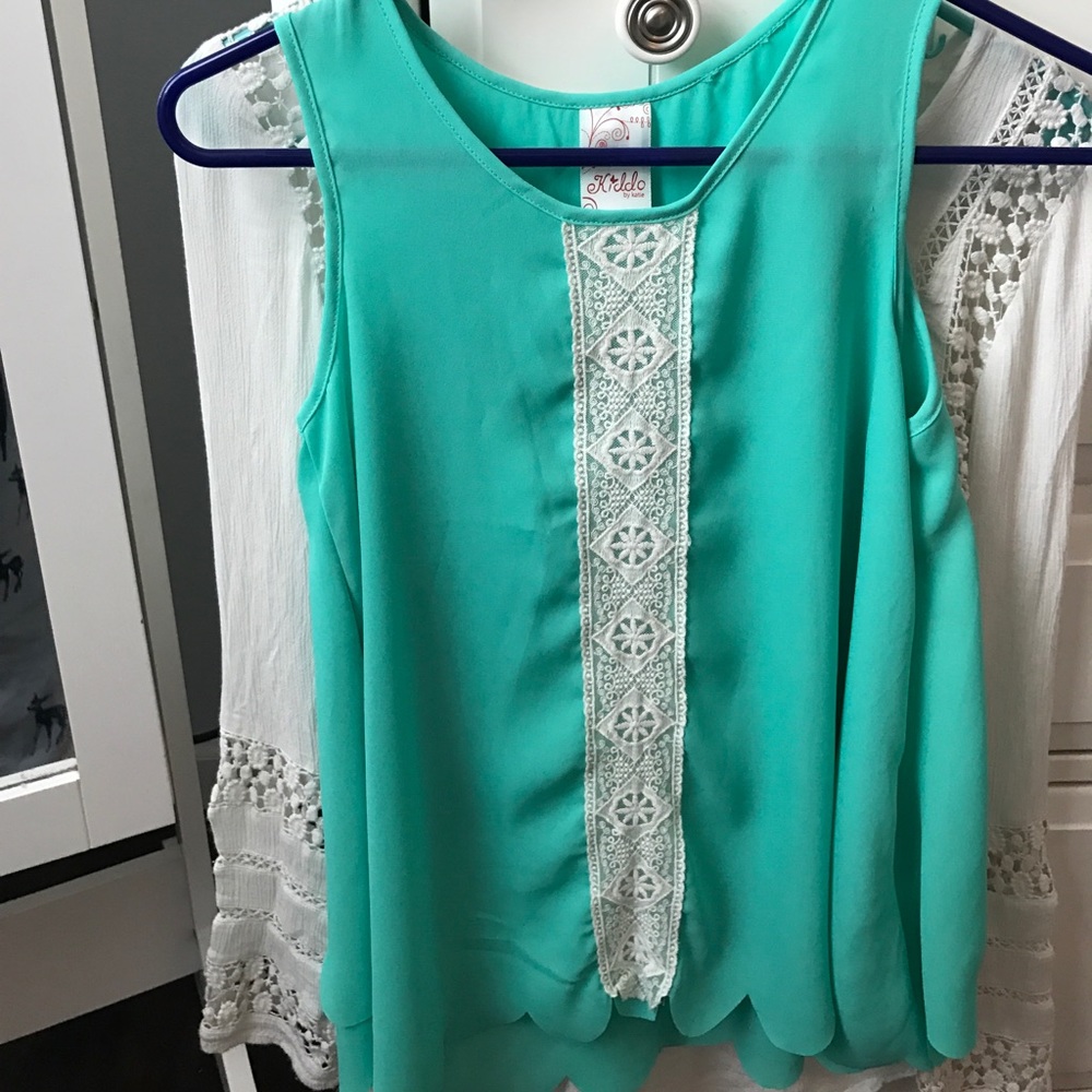 teal scalloped tank top