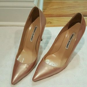 Manolo Blahnik metallic salmon pink color