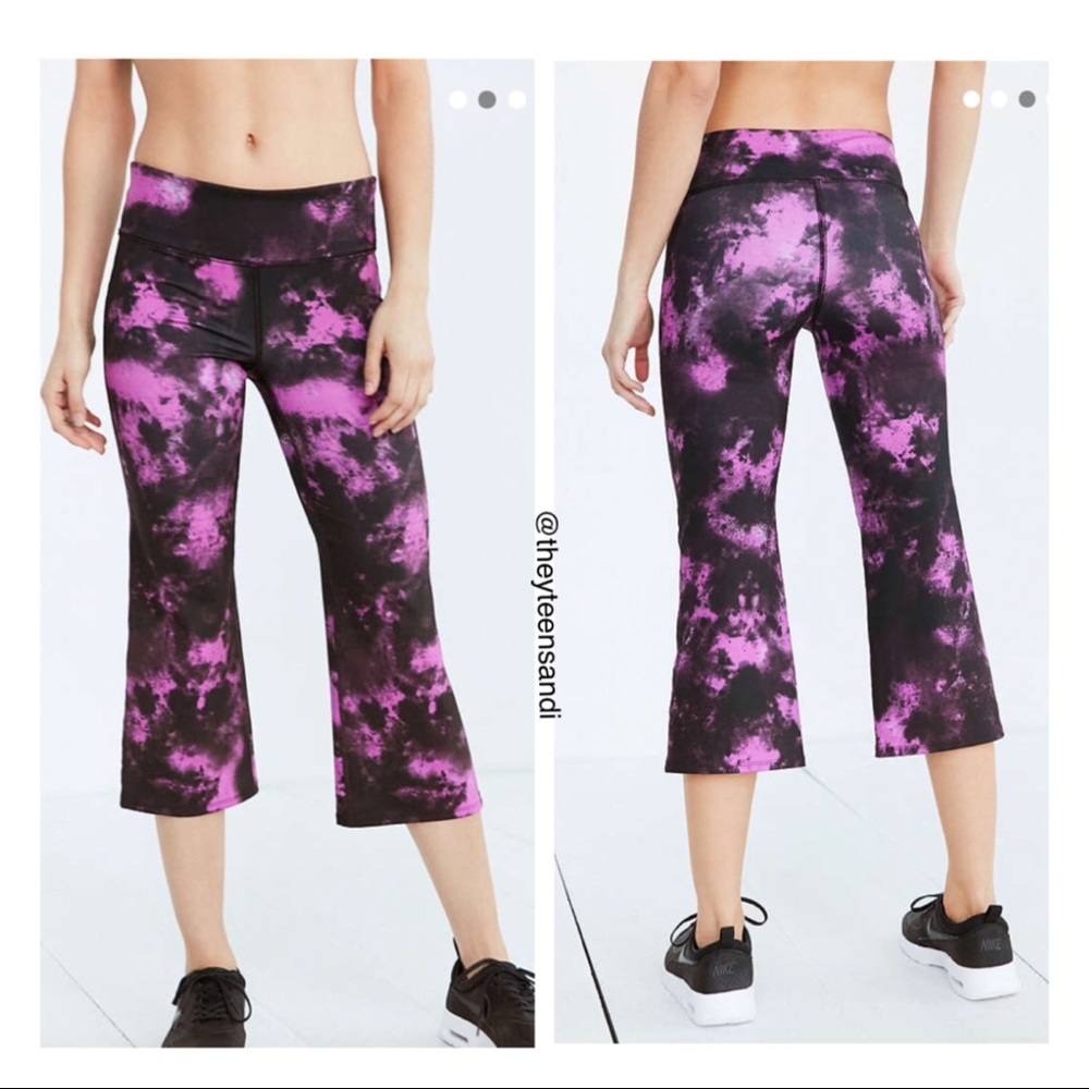 Urban Outfitters Without Walls Capri Yoga Pants