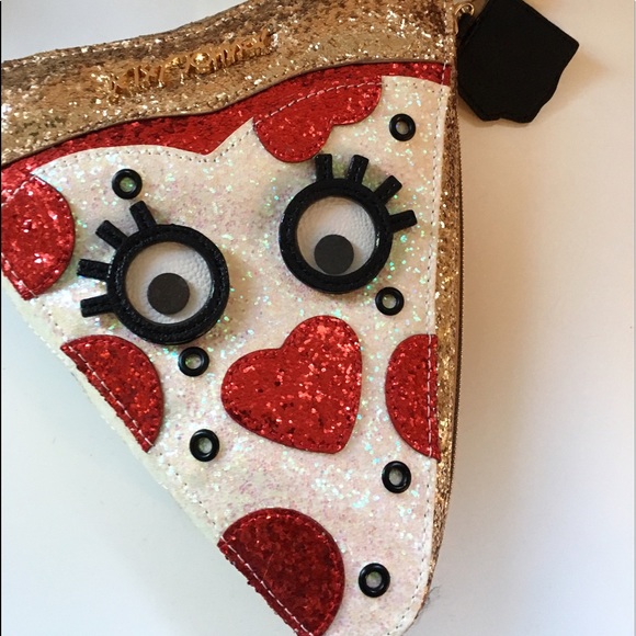 betsey johnson pizza wristlet
