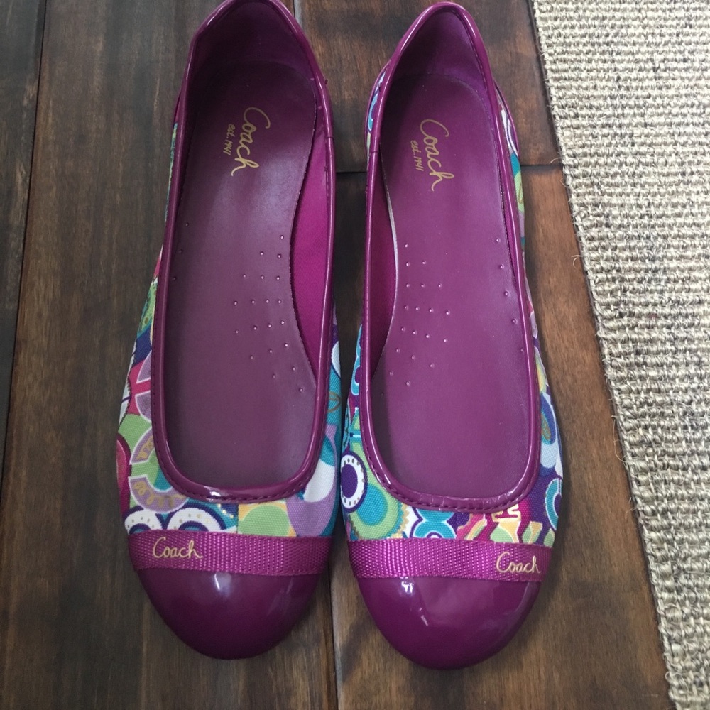 Coach flats