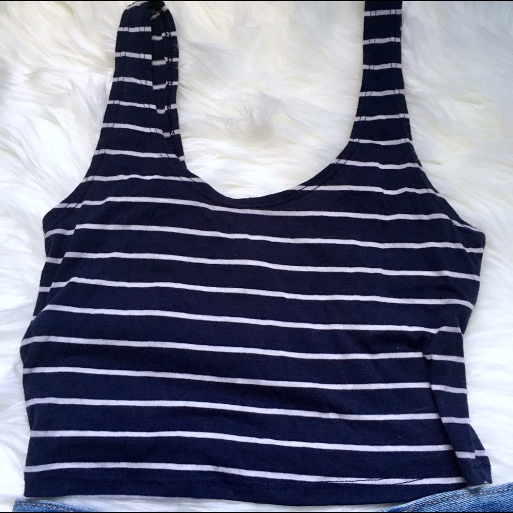 ⭐️💙Striped Crop Top 💙⭐️ - Picture 2 of 4