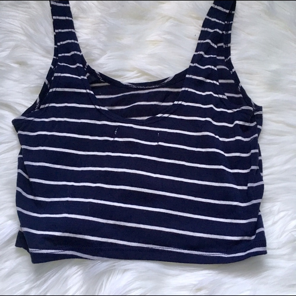 ⭐️💙Striped Crop Top 💙⭐️ - Picture 3 of 4