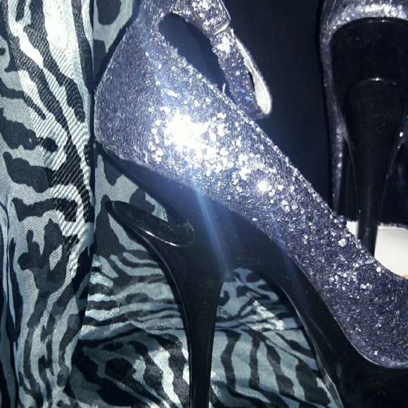 Unsensored glitter club stilettos ! 5+ in - Picture 2 of 7