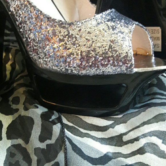 Unsensored glitter club stilettos ! 5+ in - Picture 3 of 7