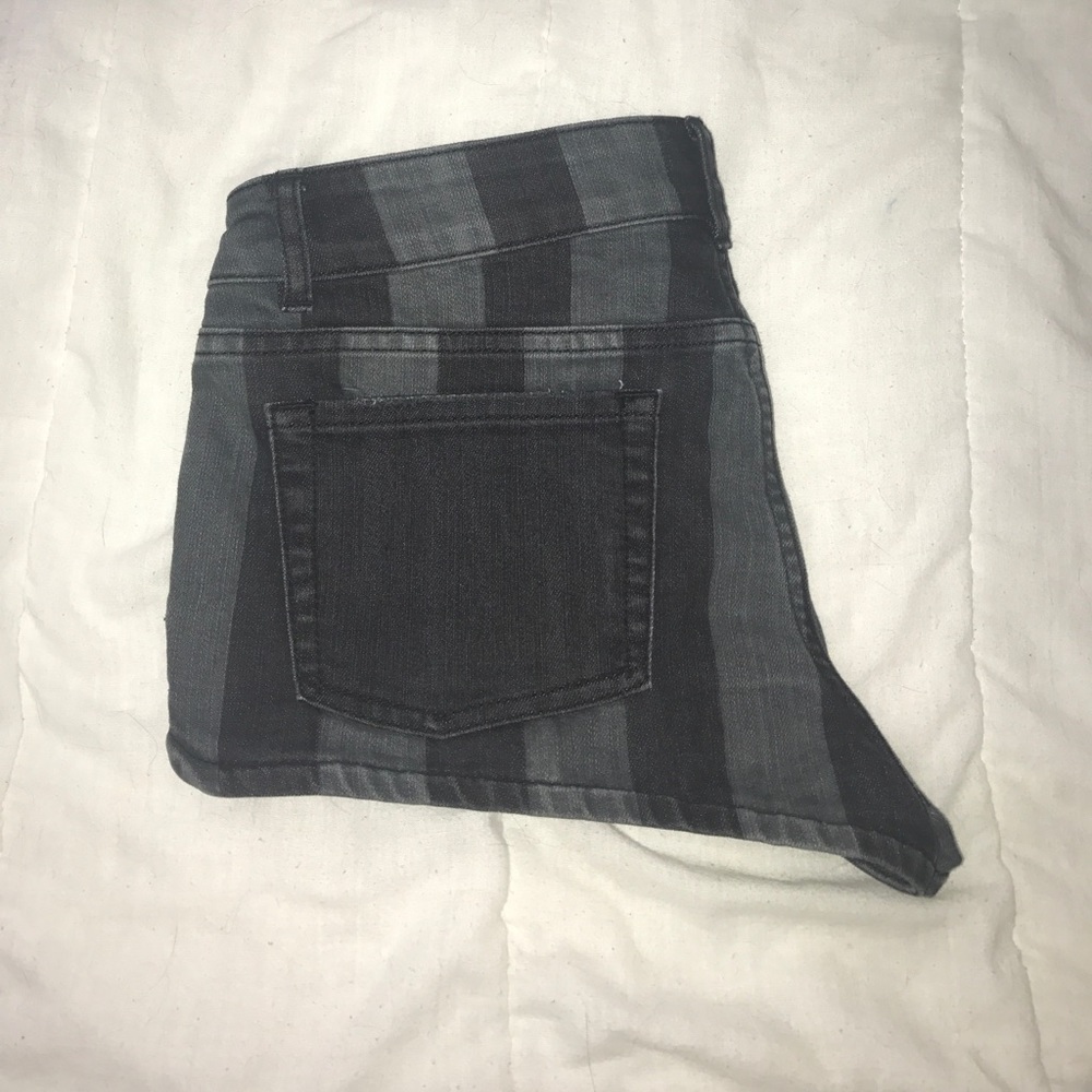 Hurley Striped Black Denim Shorts