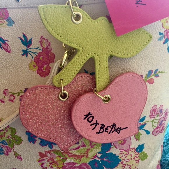 Betsey Johnson Large Pink Floral Tote & Pouch 🌸 - Picture 3 of 8