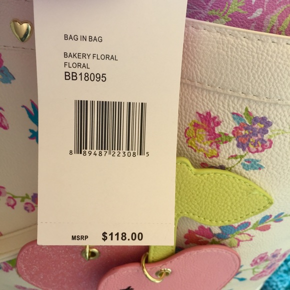 Betsey Johnson Large Pink Floral Tote & Pouch 🌸 - Picture 6 of 8