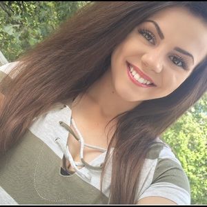 Meet your Posher, Brooke