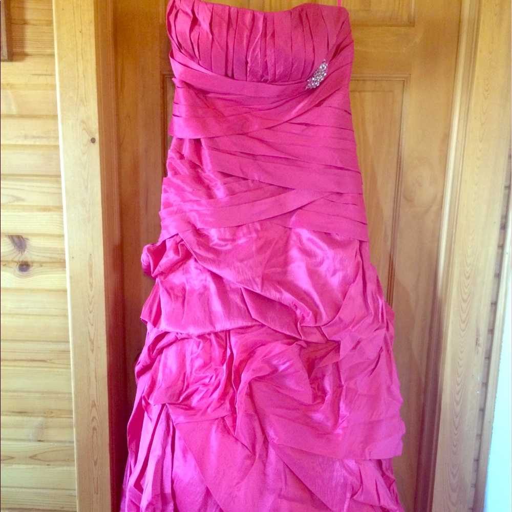 Gorgeous long Prom Gown