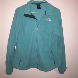 Lightweight fleece north face