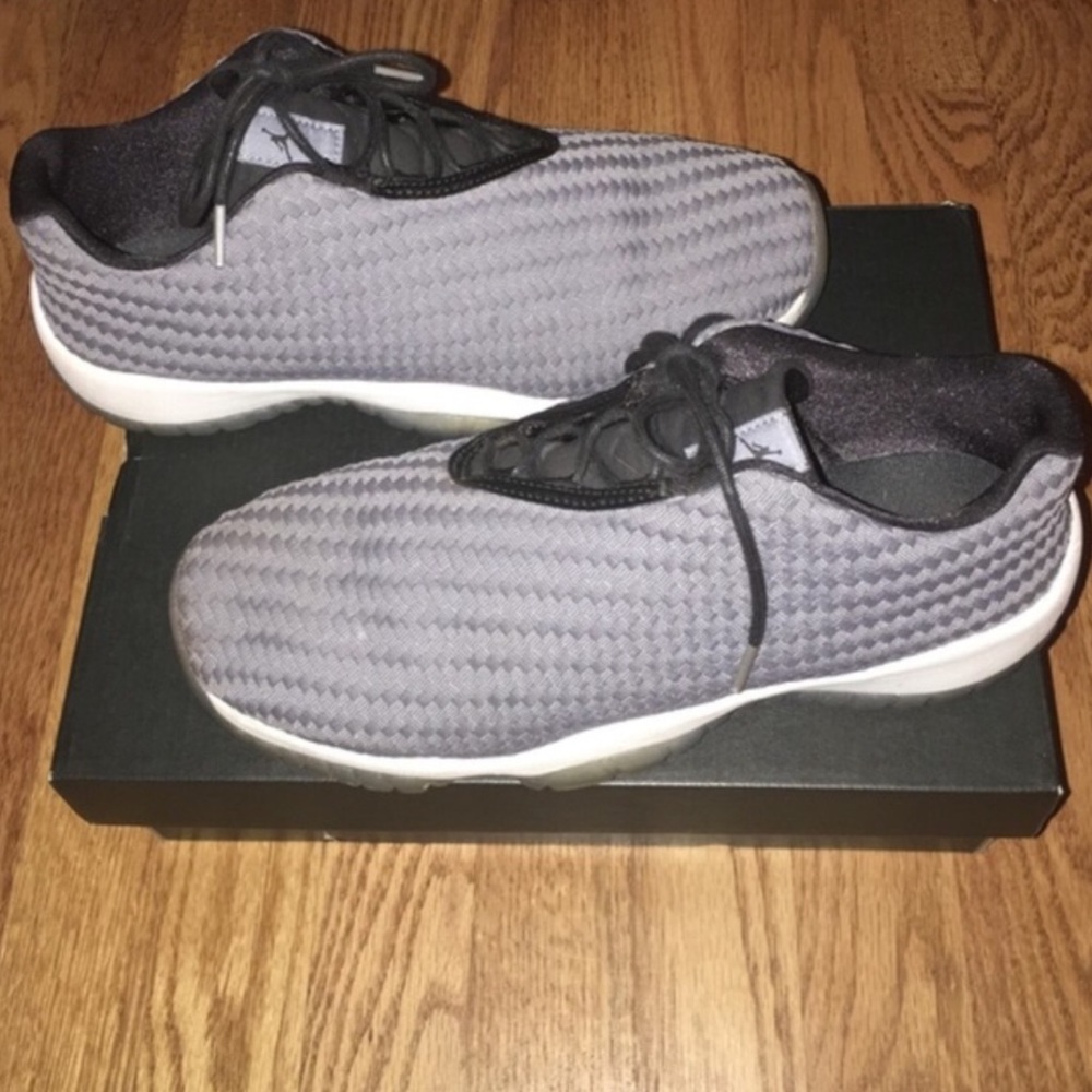Grey futures!