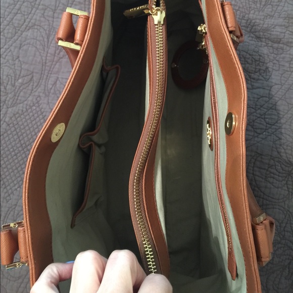 Tory Burch Large Double-Zip Robinson - Picture 2 of 7