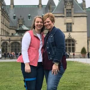 Meet your Posher, Lydia