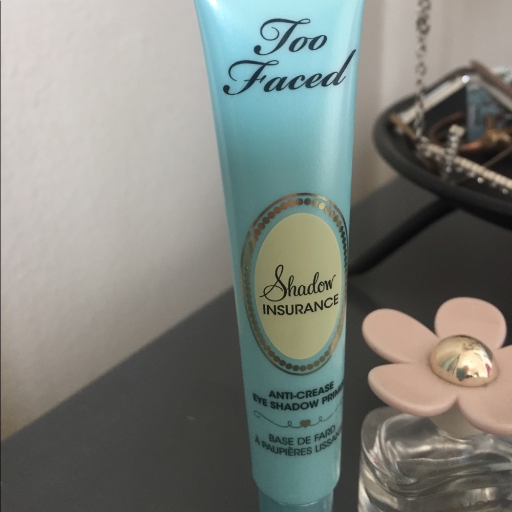 Too faced eye shadow primer. Used twice.